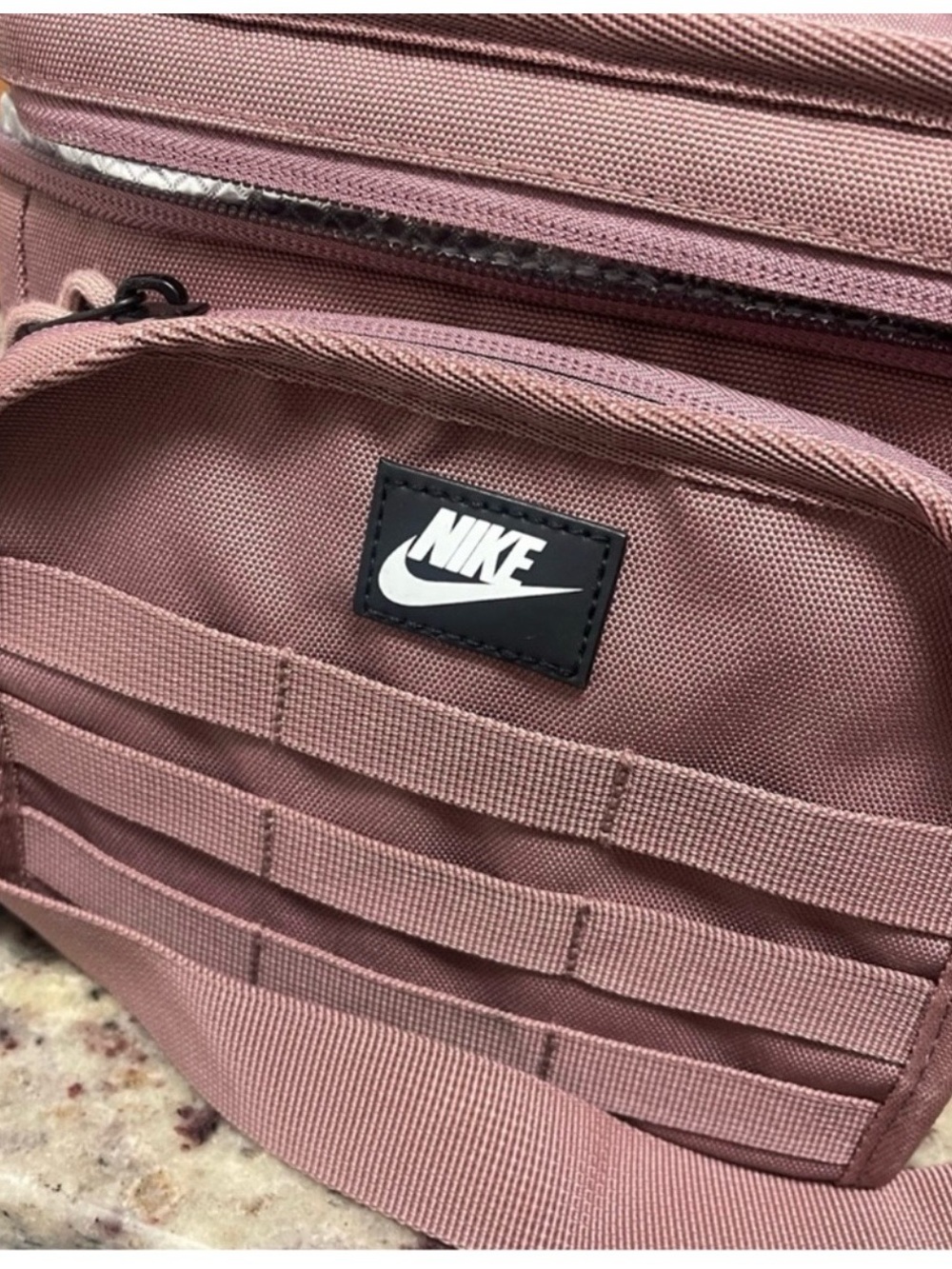 Nike unisex  Mauve LUNCHBOX